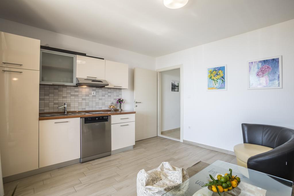 Holiday Home Petra Podstrana Exterior photo